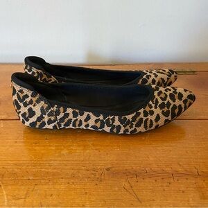 Anne Klein Flex Leopard Flats size 10